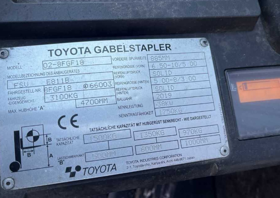 Toyota 8FGF18 - LPG forklift: picture 3 Toyota 8FGF18 - LPG forklift: picture 3