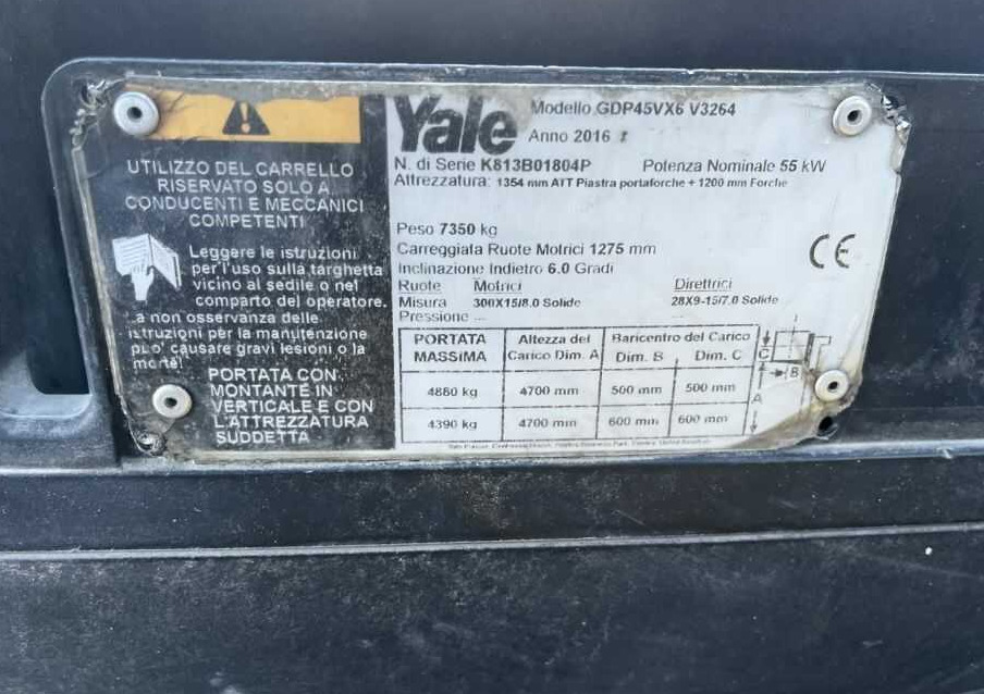 Yale GDP45 - Diesel forklift: picture 4 Yale GDP45 - Diesel forklift: picture 4