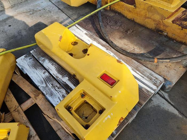 Caterpillar 980H - - Counterweight for Construction machinery: picture 3 Caterpillar 980H - - Counterweight for Construction machinery: picture 3
