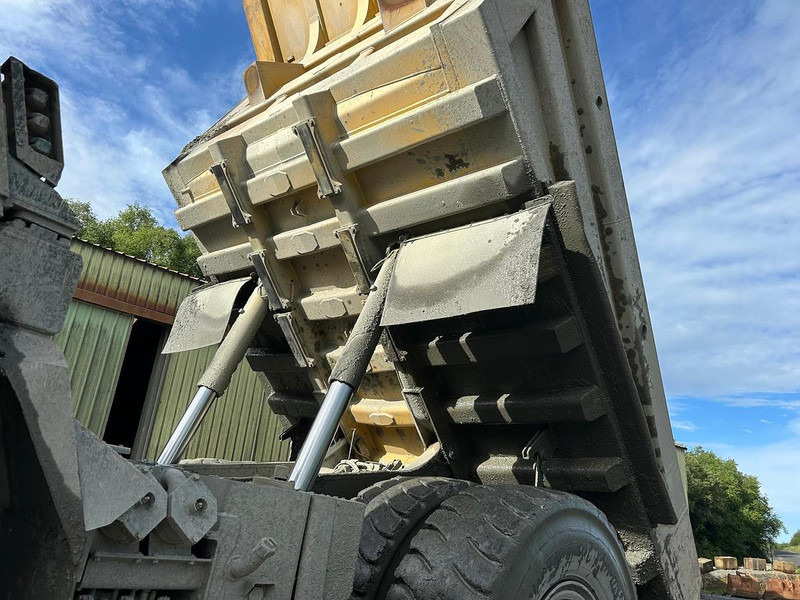 Dumper Komatsu HD605-7: picture 8