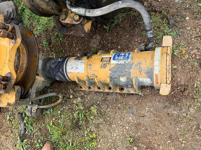 Caterpillar Cat 769 C Cat 771D and Cat 773B pour piece / for parts - - Spare parts: picture 4 Caterpillar Cat 769 C Cat 771D and Cat 773B pour piece / for parts - - Spare parts: picture 4