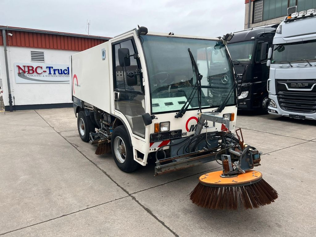 AEBI MFH 5000 * IVECO MOTOR * KLIMA * - Road sweeper: picture 2 AEBI MFH 5000 * IVECO MOTOR * KLIMA * - Road sweeper: picture 2