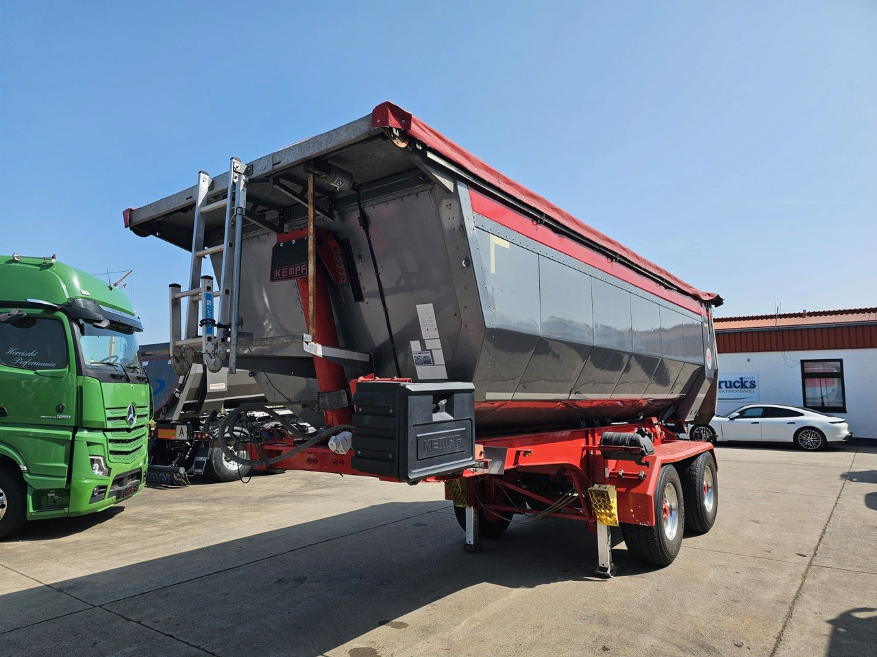 Kempf SKM 31/2 * KIPPMULDE * ELEK. VERDECK *LIFT * BPW - Tipper semi-trailer: picture 1 Kempf SKM 31/2 * KIPPMULDE * ELEK. VERDECK *LIFT * BPW - Tipper semi-trailer: picture 1