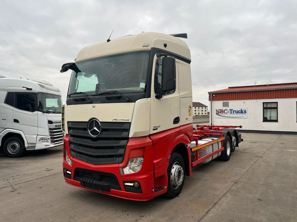 Mercedes-Benz ACTROS 2542 * RETARDER * KLIMA * LIFTACHSE * - Container transporter/ Swap body truck: picture 1 Mercedes-Benz ACTROS 2542 * RETARDER * KLIMA * LIFTACHSE * - Container transporter/ Swap body truck: picture 1