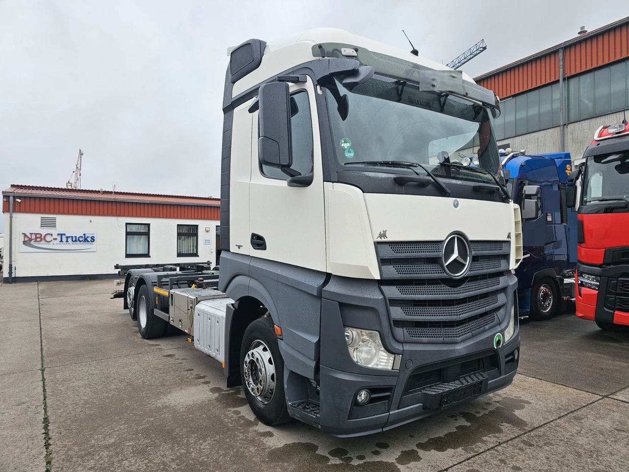 Mercedes-Benz ACTROS 2542 * VOLLLUFT * RETARDER * STANDH * BÄR - Cab chassis truck: picture 3 Mercedes-Benz ACTROS 2542 * VOLLLUFT * RETARDER * STANDH * BÄR - Cab chassis truck: picture 3