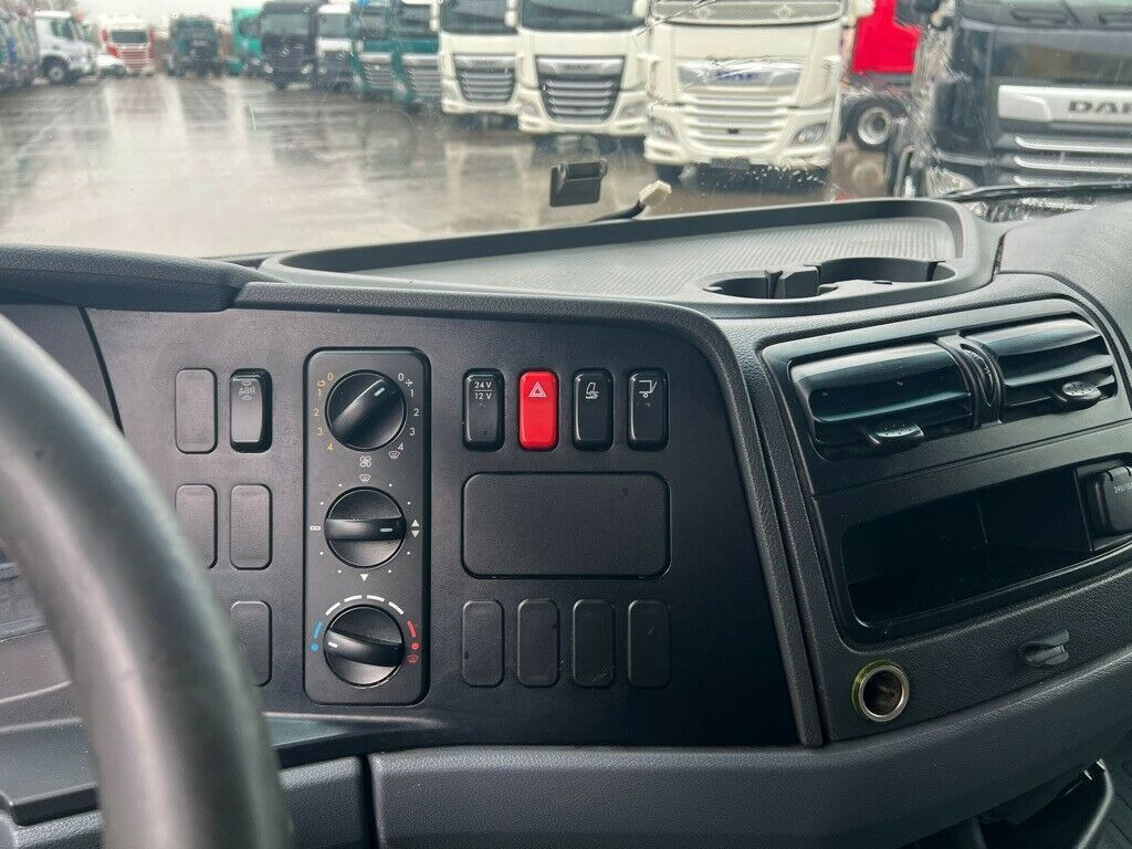 Refrigerator truck Mercedes-Benz ATEGO 1222 L * THERMO-KING T-600 R * LBW 1,5 TON: picture 14