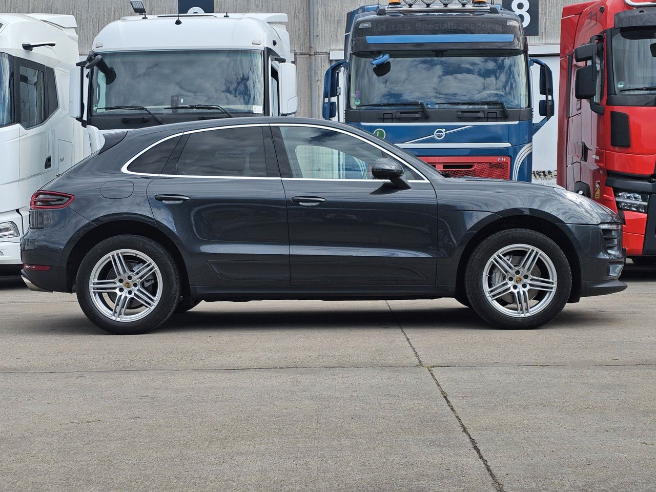 Porsche Macan S Diesel * PANORAMA * 3-ZONEN * ALLRAD * - SUV: picture 4 Porsche Macan S Diesel * PANORAMA * 3-ZONEN * ALLRAD * - SUV: picture 4