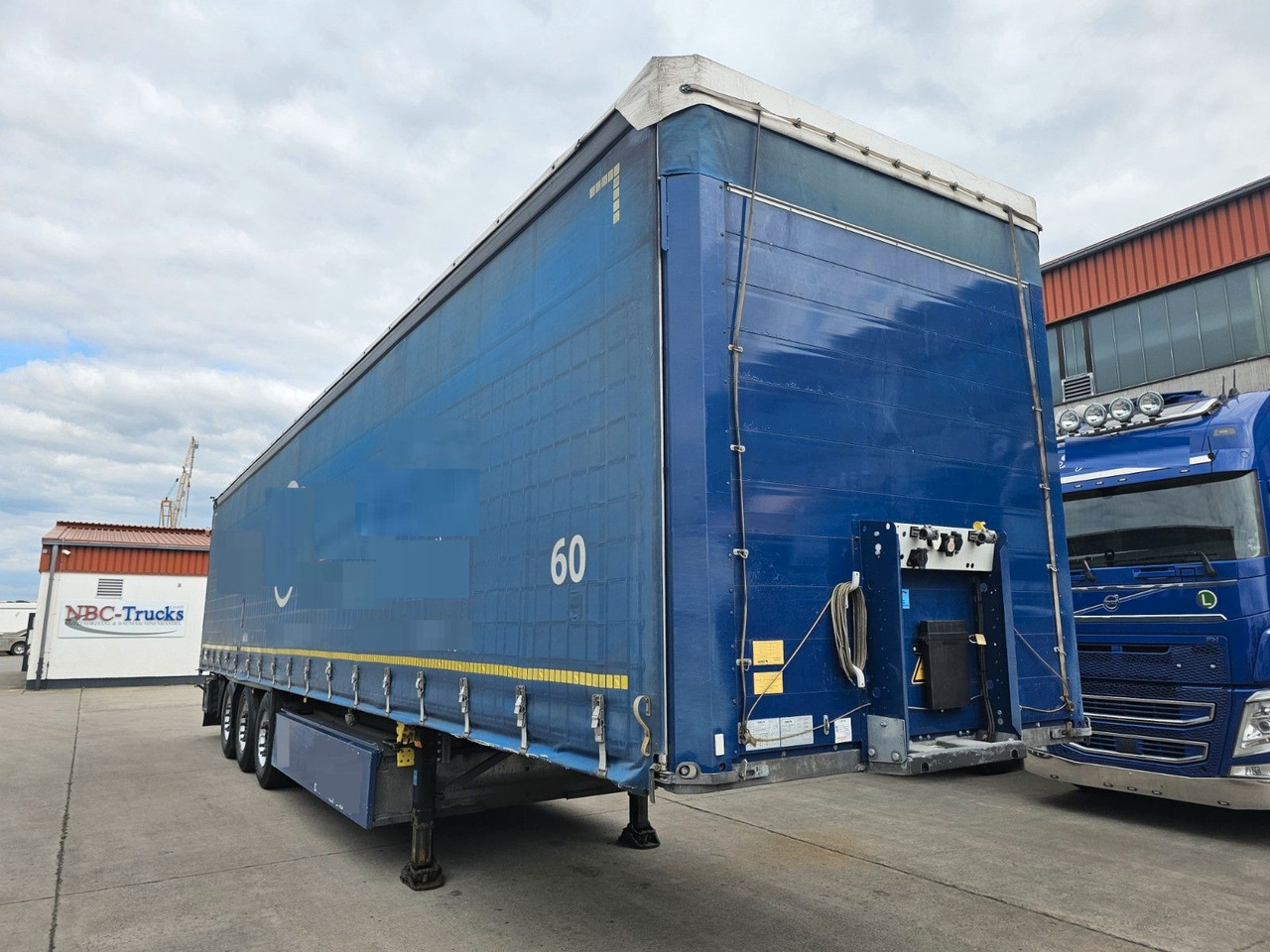 Schmitz Cargobull SCB 53T * PR. PL.*1x LIFT*SEITENPLANEN*2xVORHAND - Curtainsider semi-trailer: picture 4 Schmitz Cargobull SCB 53T * PR. PL.*1x LIFT*SEITENPLANEN*2xVORHAND - Curtainsider semi-trailer: picture 4