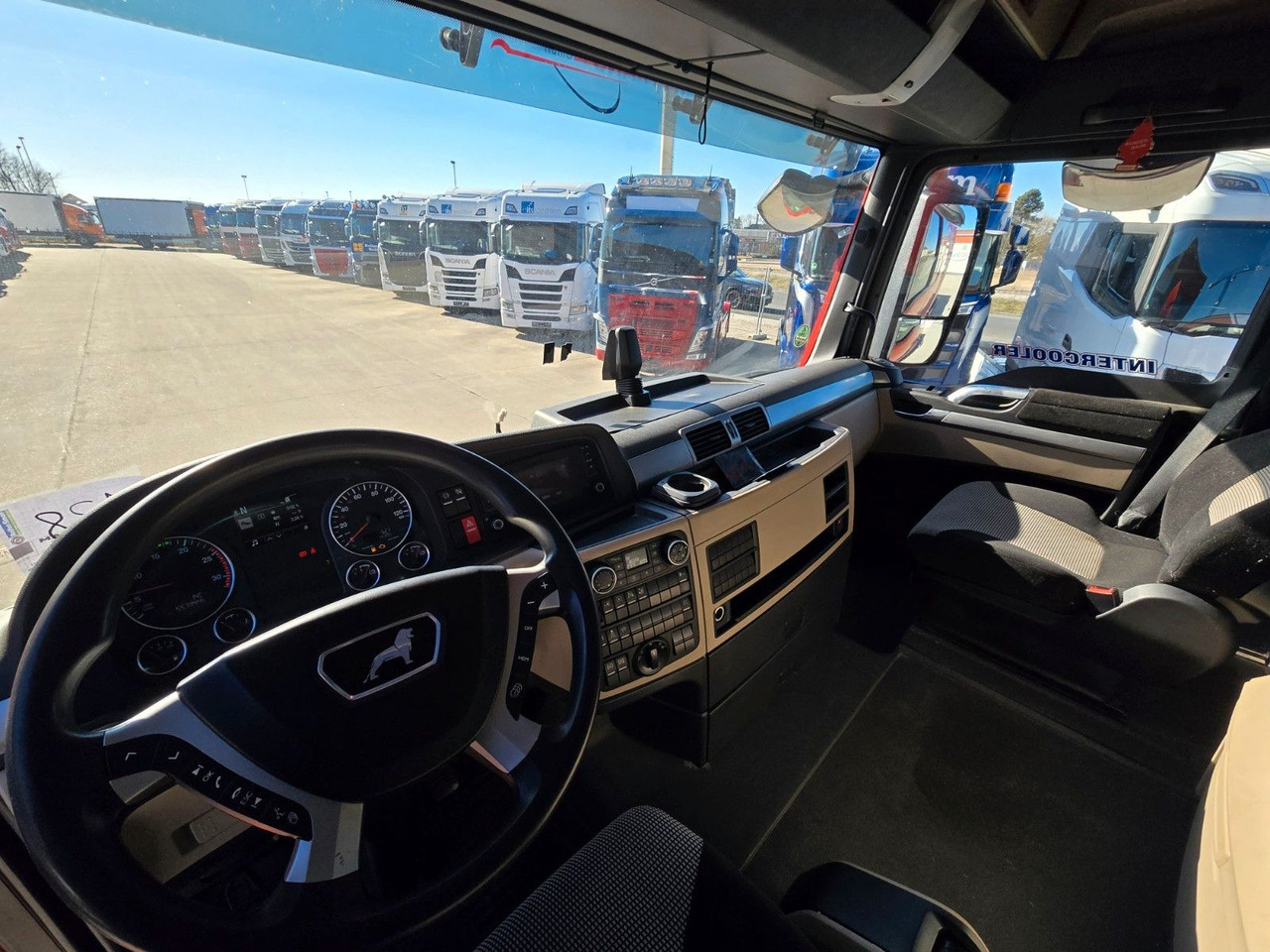 Tractor unit MAN TGX 18.500 * RETARDER * ACC * STANDKLIMA *: picture 11