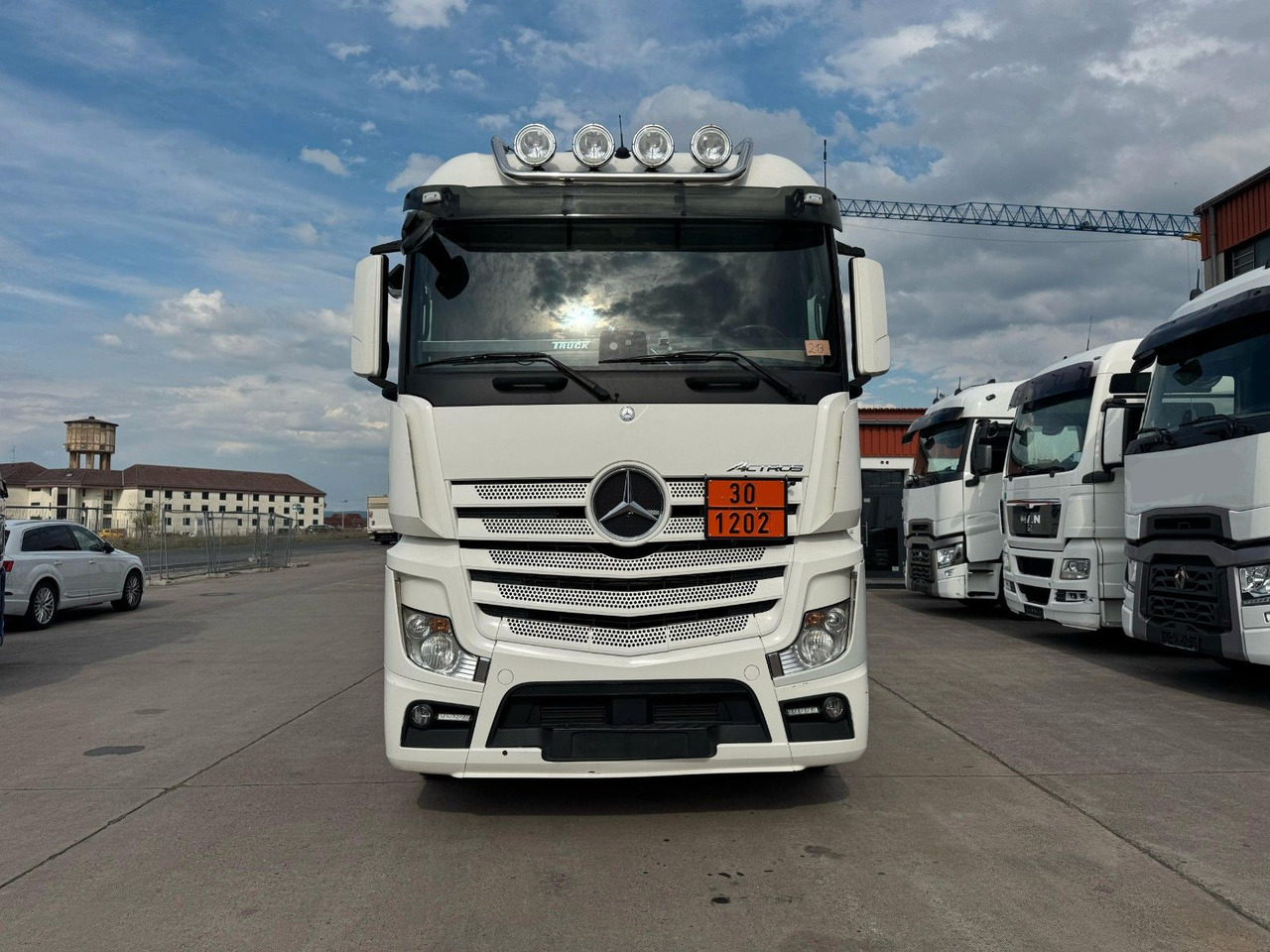 Mercedes-Benz ACTROS 1846 * RETARDER + 2X TANK * ALCOA * KIPPH - Tractor unit: picture 2 Mercedes-Benz ACTROS 1846 * RETARDER + 2X TANK * ALCOA * KIPPH - Tractor unit: picture 2