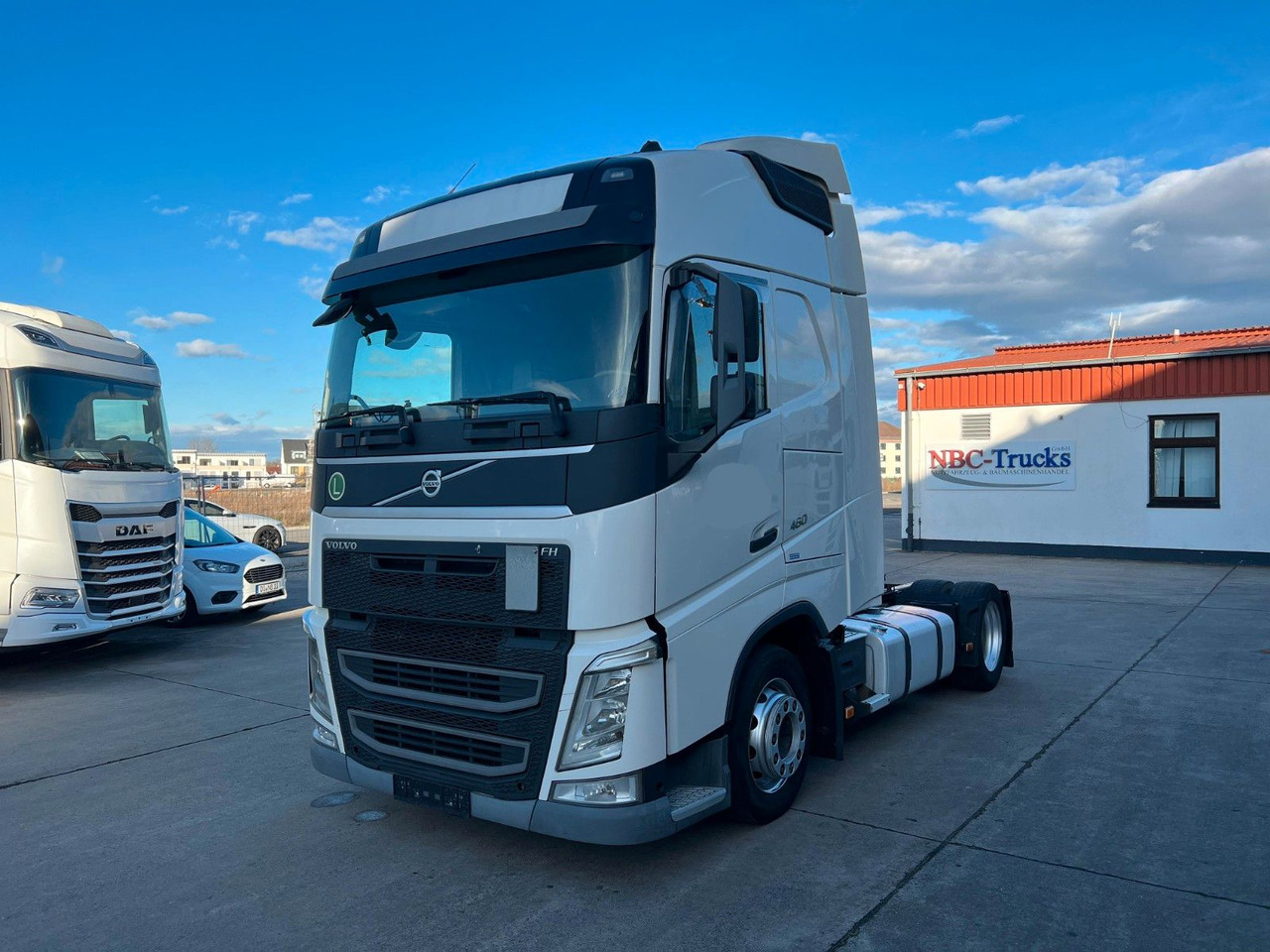 Volvo FH 460 * LOWLINER * RETARDER * VOLLLUFTFEDERUNG - Tractor unit: picture 1 Volvo FH 460 * LOWLINER * RETARDER * VOLLLUFTFEDERUNG - Tractor unit: picture 1