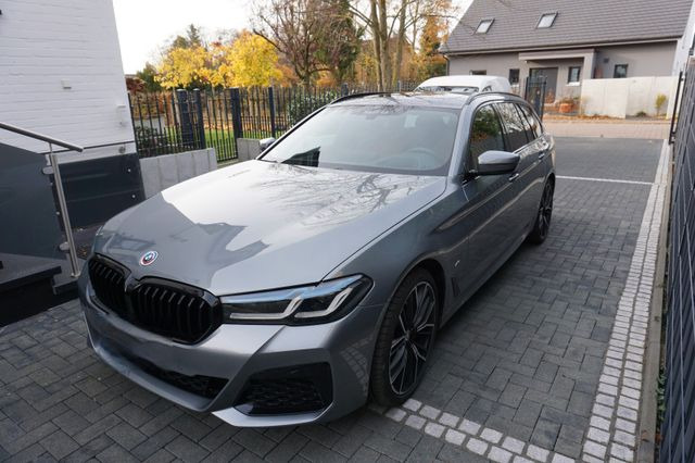 BMW 530 xDrive Touríng - Estate car: picture 1 BMW 530 xDrive Touríng - Estate car: picture 1