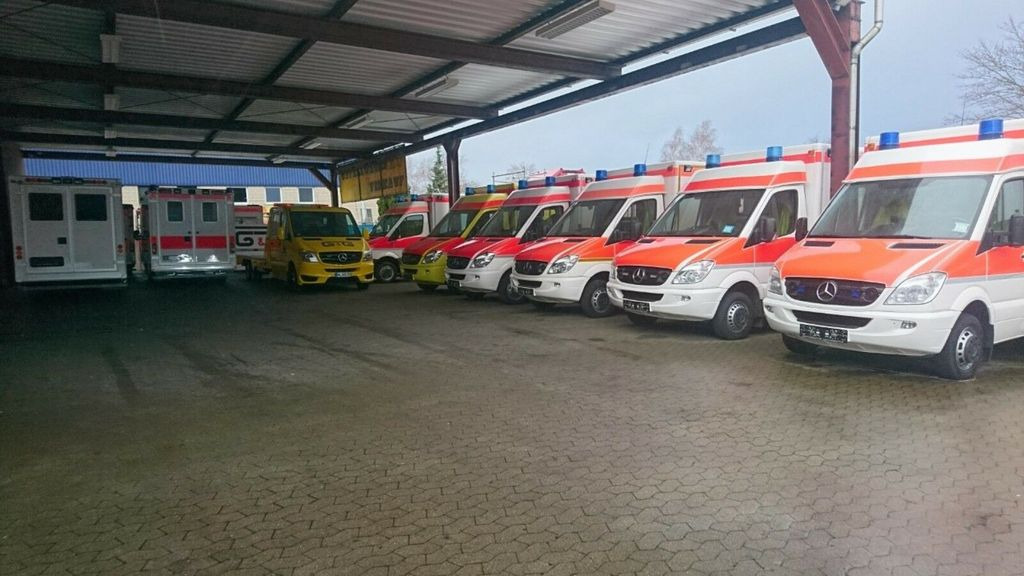 Mercedes-Benz Sprinter 516 CDI /on Stock / Mercedes-Benz Sprinter 516 CDI /on Stock / - Ambulance: picture 1 Mercedes-Benz Sprinter 516 CDI /on Stock / Mercedes-Benz Sprinter 516 CDI /on Stock / - Ambulance: picture 1