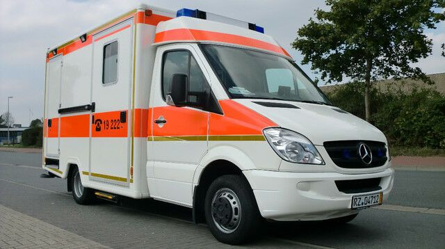 Mercedes-Benz Sprinter 516 WAS 12 Monate Garantie // - Ambulance: picture 2 Mercedes-Benz Sprinter 516 WAS 12 Monate Garantie // - Ambulance: picture 2