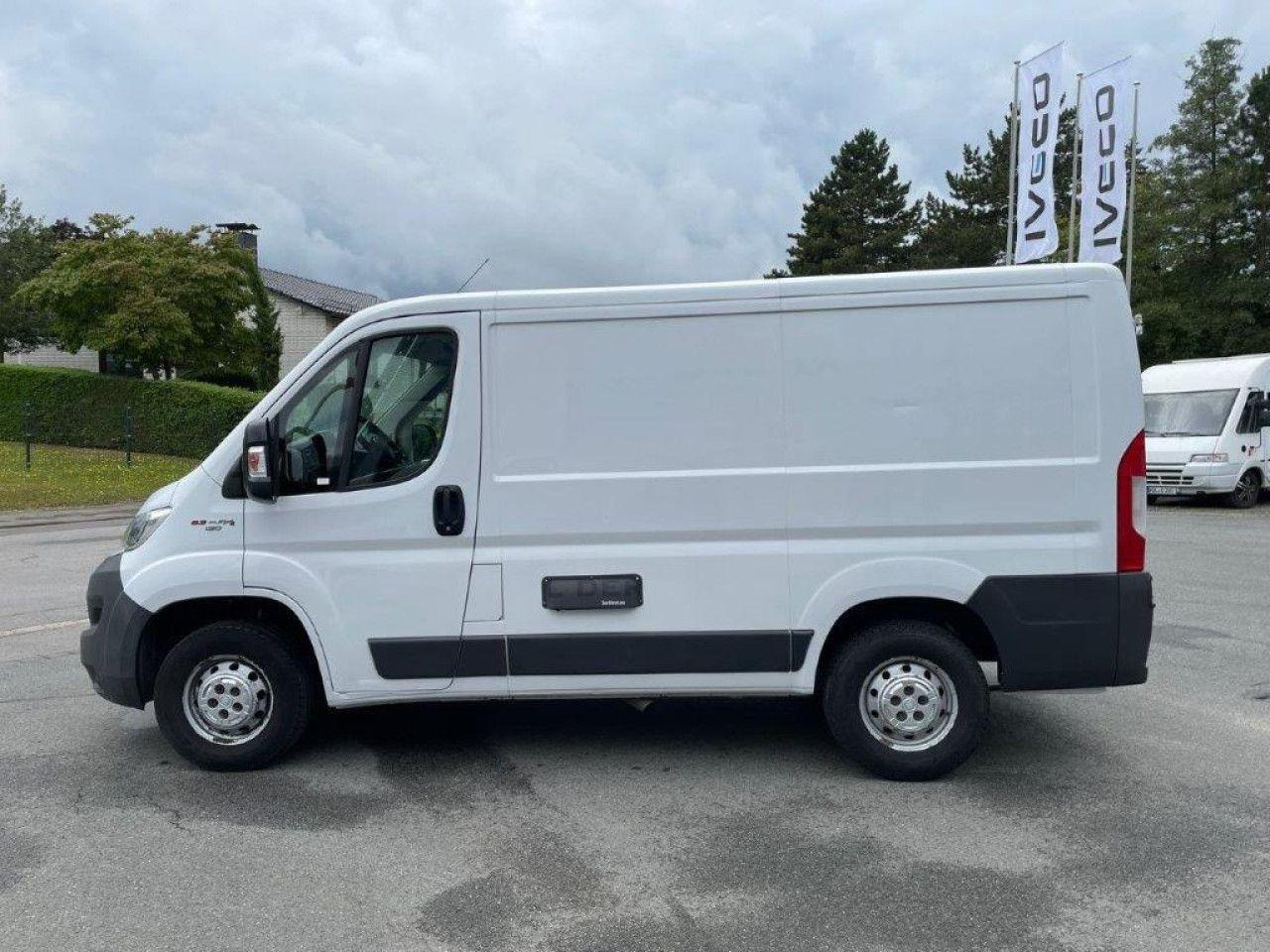 Fiat Ducato 30 130 M-Jet L1H1 Euro6 Klima AHK ZV - Small van: picture 5 Fiat Ducato 30 130 M-Jet L1H1 Euro6 Klima AHK ZV - Small van: picture 5