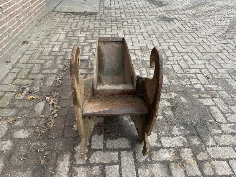 CW 30 - Bucket: picture 5 CW 30 - Bucket: picture 5