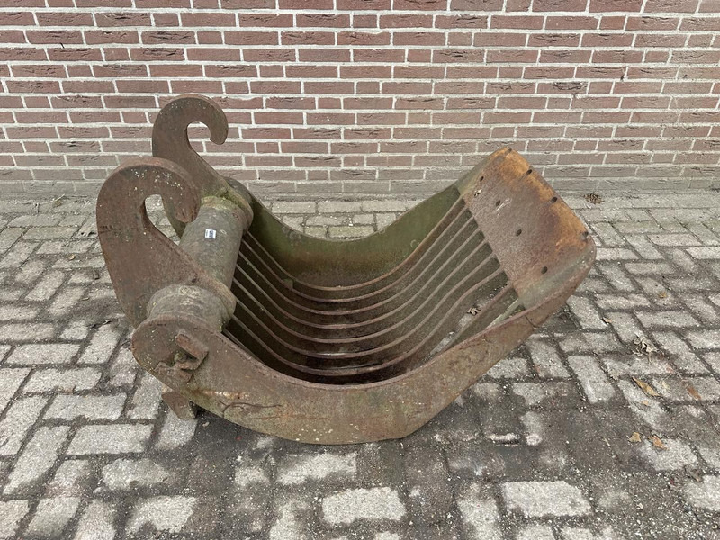 CW 30 - Bucket: picture 2 CW 30 - Bucket: picture 2