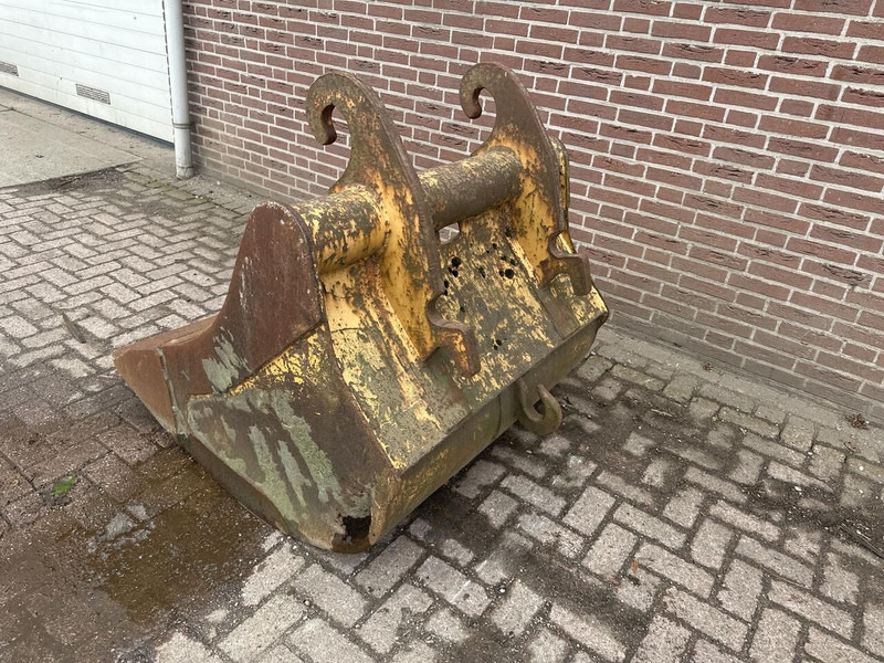 CW 30 - Bucket for Construction machinery: picture 2 CW 30 - Bucket for Construction machinery: picture 2