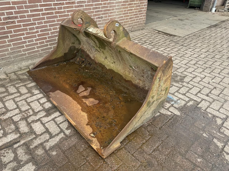 CW 30 - Bucket for Construction machinery: picture 3 CW 30 - Bucket for Construction machinery: picture 3