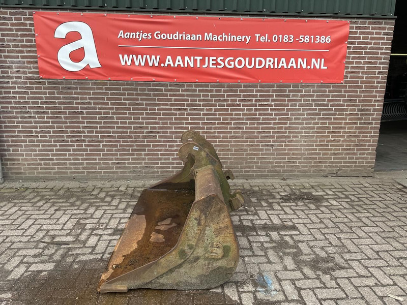 CW 30 - Bucket for Construction machinery: picture 1 CW 30 - Bucket for Construction machinery: picture 1