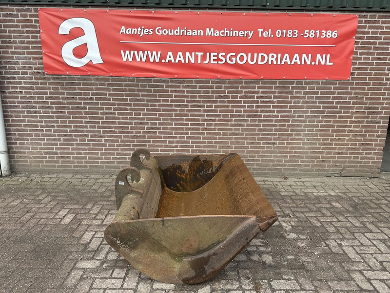 CW30 - Bucket for Construction machinery: picture 1 CW30 - Bucket for Construction machinery: picture 1