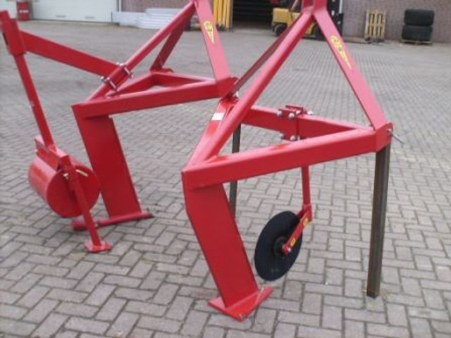GRONDWOELERS en molploegen - Subsoiler: picture 1 GRONDWOELERS en molploegen - Subsoiler: picture 1