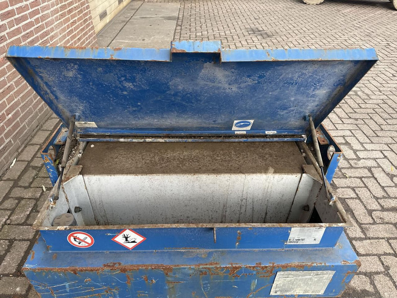 IBC tank - Tanker truck: picture 5 IBC tank - Tanker truck: picture 5