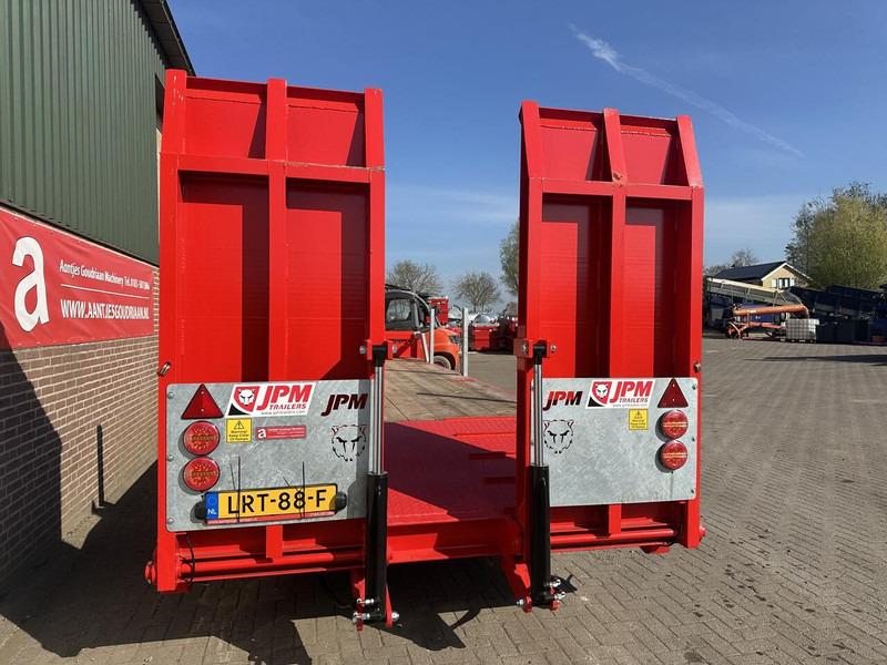 JPM - Low loader trailer: picture 4 JPM - Low loader trailer: picture 4