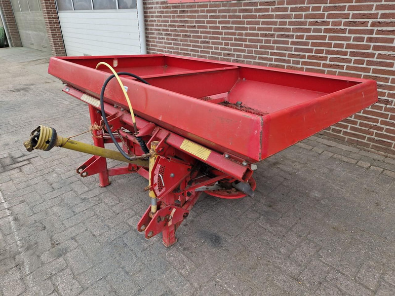 Lely - Fertilizer spreader: picture 2 Lely - Fertilizer spreader: picture 2
