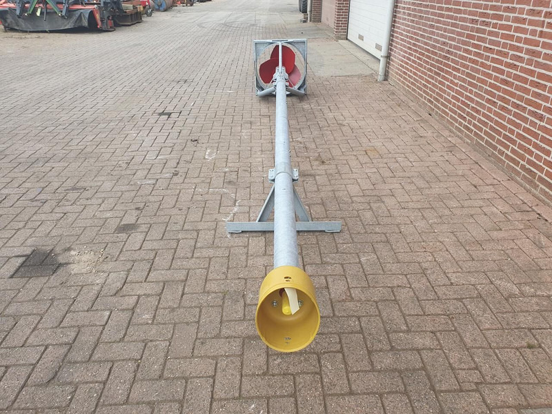MESTMIXER Reck 5000mm - Fertilizer spreader: picture 5 MESTMIXER Reck 5000mm - Fertilizer spreader: picture 5