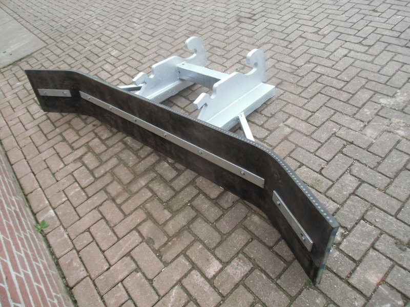 N4610, Rubberschuif CW 2/3 - Soil tillage equipment: picture 3 N4610, Rubberschuif CW 2/3 - Soil tillage equipment: picture 3