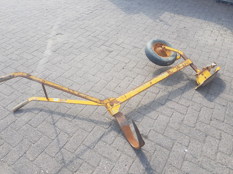 Onbekend - Soil tillage equipment: picture 1 Onbekend - Soil tillage equipment: picture 1