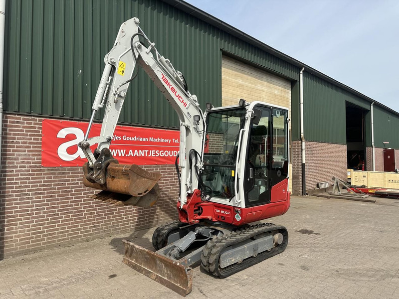 Takeuchi Kraan TB230 - Gebruikt - Mini excavator: picture 3 Takeuchi Kraan TB230 - Gebruikt - Mini excavator: picture 3
