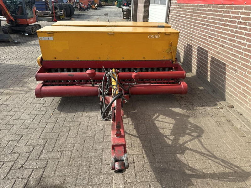 Vredo Doorzaaimachine 2050 - Gebruikt - Sowing equipment: picture 5 Vredo Doorzaaimachine 2050 - Gebruikt - Sowing equipment: picture 5