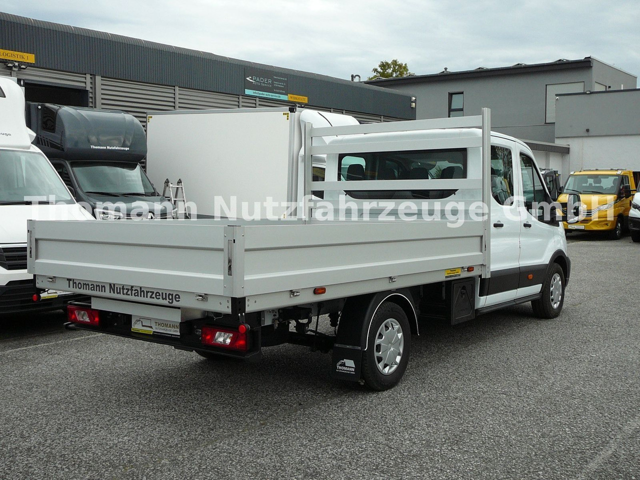 Ford Transit Pritsche Doppelkabine Ford Transit Pritsche Doppelkabine - Open body delivery van: picture 5 Ford Transit Pritsche Doppelkabine Ford Transit Pritsche Doppelkabine - Open body delivery van: picture 5