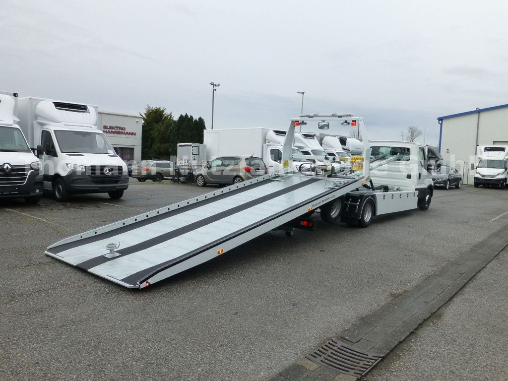 Iveco DAILY 72C18 Schiebeplateu Luftfed Navi Iveco DAILY 72C18 Schiebeplateu Luftfed Navi - Tow truck, Commercial vehicle: picture 3 Iveco DAILY 72C18 Schiebeplateu Luftfed Navi Iveco DAILY 72C18 Schiebeplateu Luftfed Navi - Tow truck, Commercial vehicle: picture 3