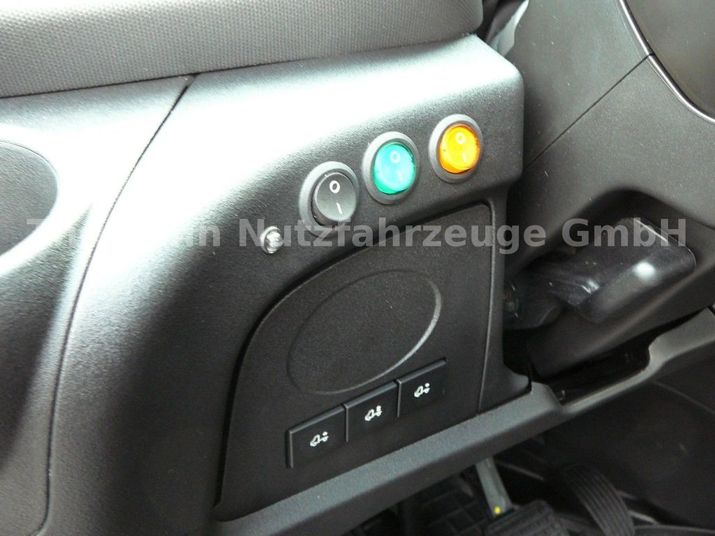 New Autotransporter truck, Commercial vehicle Iveco Daily 35S18 Autotransporter Aut. Luftfed. NAVI: picture 15