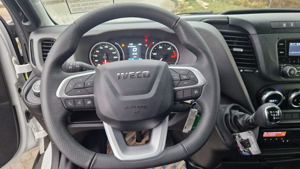 Iveco Daily 70C18H Pritsche Plane 1000KG LBW Luftfeder - Curtain side van: picture 5 Iveco Daily 70C18H Pritsche Plane 1000KG LBW Luftfeder - Curtain side van: picture 5
