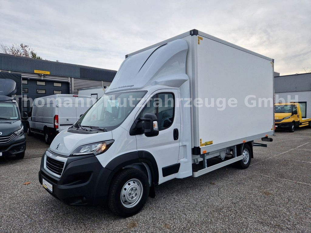 Peugeot Boxer Koffer Premium Ladebordwand 750Kg - Closed box van: picture 2 Peugeot Boxer Koffer Premium Ladebordwand 750Kg - Closed box van: picture 2