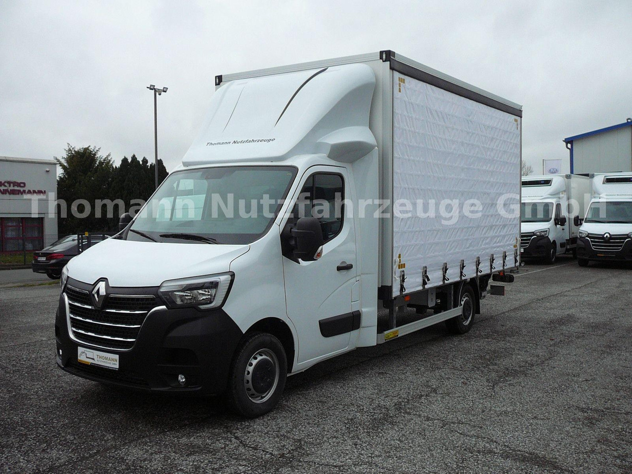 Renault Master Koffer/Plane + LBW Klima Premium Renault Master Koffer/Plane + LBW Klima Premium - Closed box van: picture 3 Renault Master Koffer/Plane + LBW Klima Premium Renault Master Koffer/Plane + LBW Klima Premium - Closed box van: picture 3