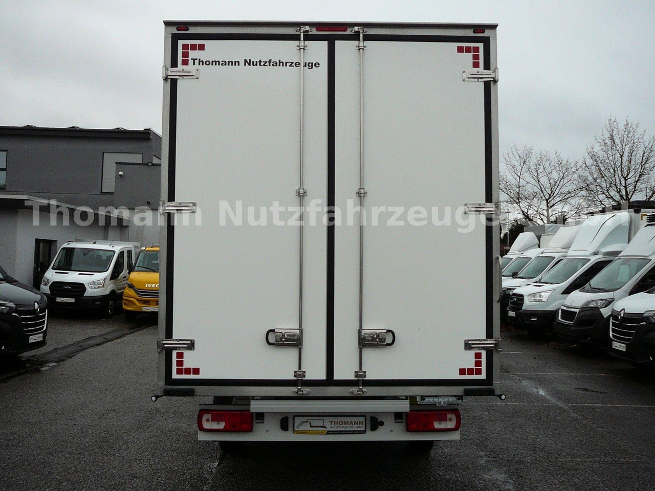 Volkswagen Crafter 177 PS Premium Möbel Koffer Volkswagen Crafter 177 PS Premium Möbel Koffer - Closed box van: picture 5 Volkswagen Crafter 177 PS Premium Möbel Koffer Volkswagen Crafter 177 PS Premium Möbel Koffer - Closed box van: picture 5