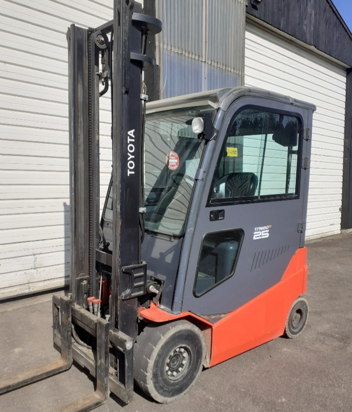 Electric forklift Toyota 8FBMKT25 [ Copy ]: picture 9