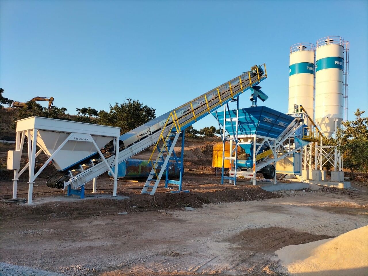 Promax Mobile Concrete Batching Plant PROMAX M60-SNG (60m3/h) - Concrete plant: picture 1 Promax Mobile Concrete Batching Plant PROMAX M60-SNG (60m3/h) - Concrete plant: picture 1