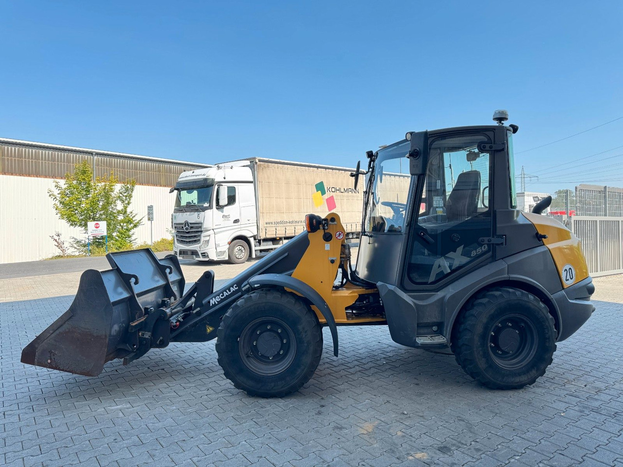 Ahlmann AX 850 / nur: 671h / 11.2022 / Gabel / Schaufel - Wheel loader: picture 5 Ahlmann AX 850 / nur: 671h / 11.2022 / Gabel / Schaufel - Wheel loader: picture 5
