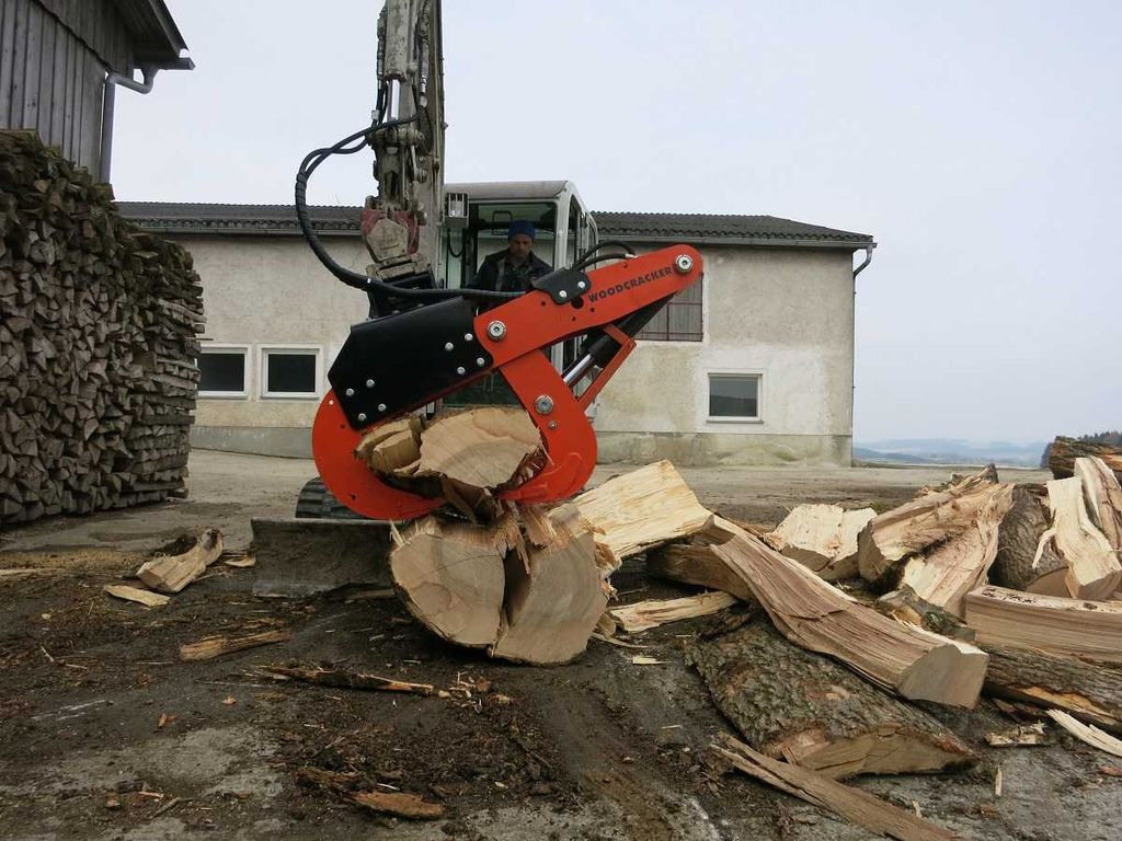 Westtech Woodcracker L540 L700 L920 Spaltzange Westtech Woodcracker L540 L700 L920 Spaltzange - Attachment for Forestry equipment: picture 4 Westtech Woodcracker L540 L700 L920 Spaltzange Westtech Woodcracker L540 L700 L920 Spaltzange - Attachment for Forestry equipment: picture 4