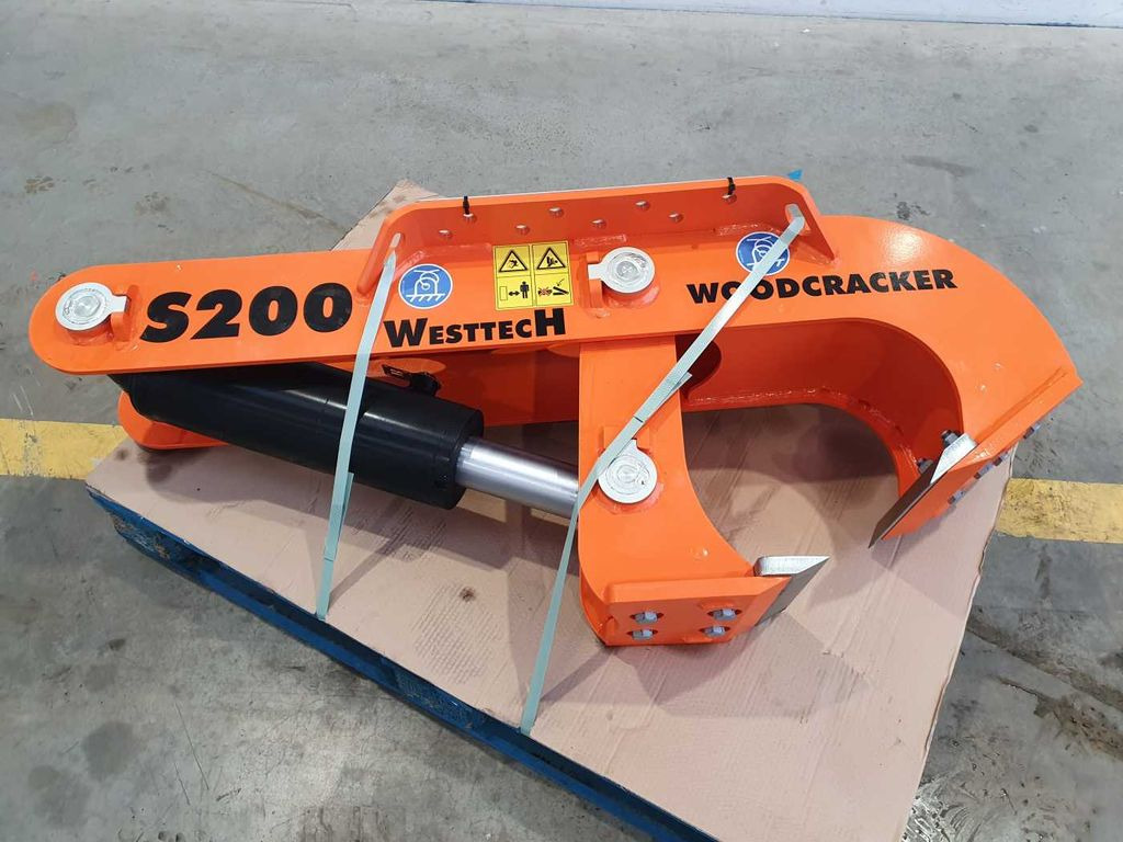 Westtech Woodcracker S200 / Wurzelstockschere - Attachment for Forestry equipment: picture 2 Westtech Woodcracker S200 / Wurzelstockschere - Attachment for Forestry equipment: picture 2