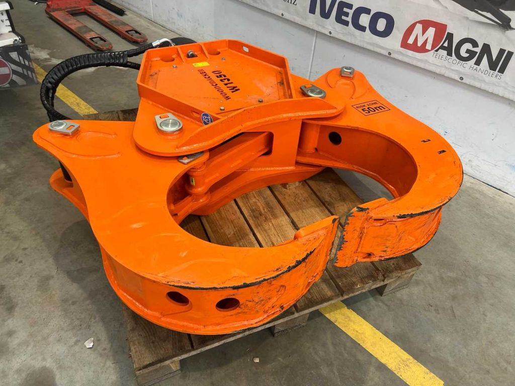 Westtech Woodcracker W1350 Spaltzange DEMO Roto - Attachment for Forestry equipment: picture 3 Westtech Woodcracker W1350 Spaltzange DEMO Roto - Attachment for Forestry equipment: picture 3