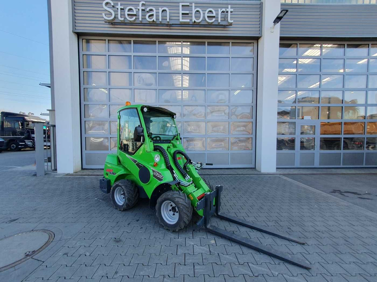 Avant Tecno 530 / nur 126h! / Inkl. Anbaugeräte! / 2018 - Wheel loader: picture 3 Avant Tecno 530 / nur 126h! / Inkl. Anbaugeräte! / 2018 - Wheel loader: picture 3