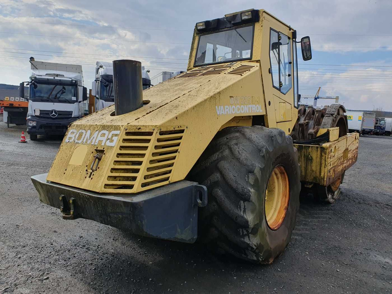 BOMAG BW 225 D-3 / 2001 / nur 3.824h! / Variocontrol - Compactor: picture 5 BOMAG BW 225 D-3 / 2001 / nur 3.824h! / Variocontrol - Compactor: picture 5