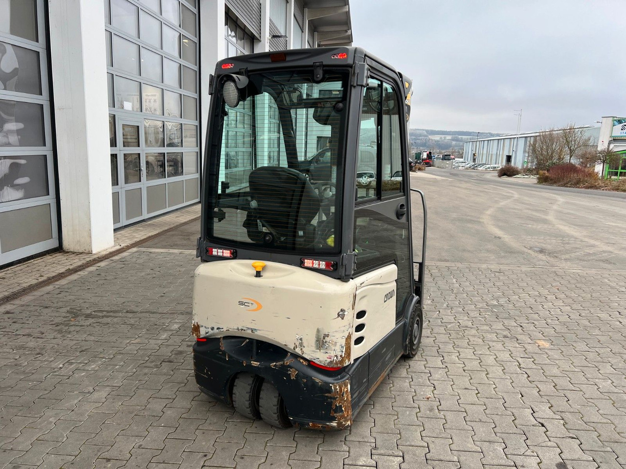 Crown SCT6020-1.3 /Triplex: 4.30m / SS / 2.090h! - Electric forklift: picture 5 Crown SCT6020-1.3 /Triplex: 4.30m / SS / 2.090h! - Electric forklift: picture 5